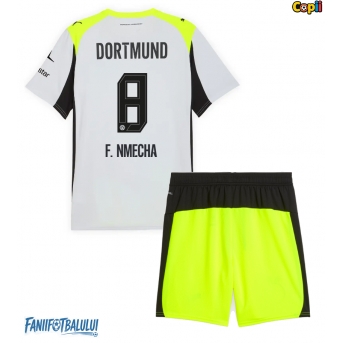 Borussia Dortmund Felix Nmecha #8 Echipament de Fotbal Replică 2025-26 Copii Deplasare (+ Șorturi)